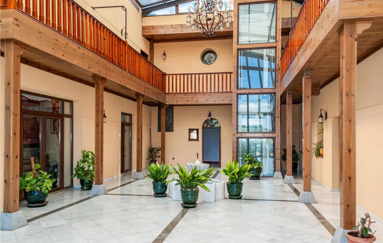 Beautiful Home In Otura With Kitchen