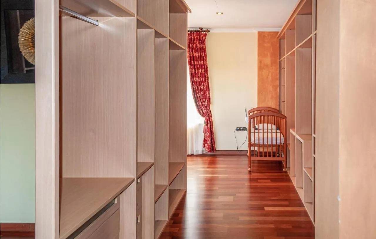 Beautiful Home In Otura With Kitchen Nyaraló