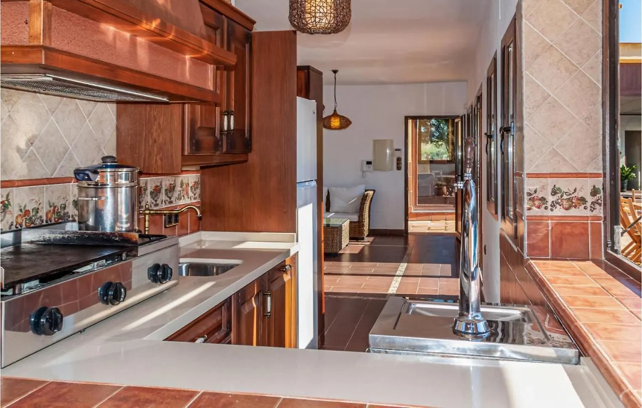 Beautiful Home In Otura With Kitchen 0*,